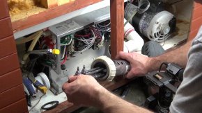 Обслуживание и ремонт джакузи